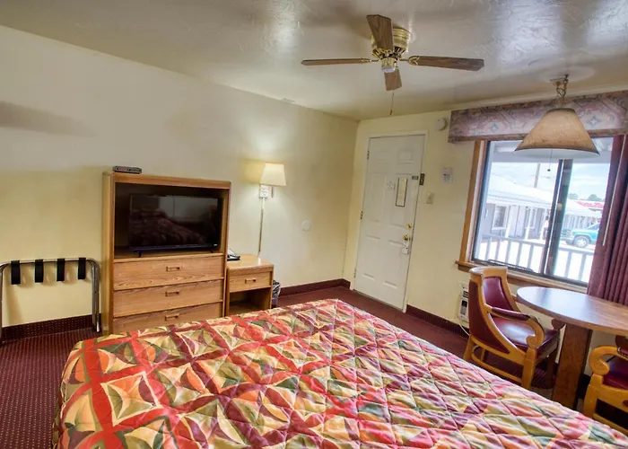 Kiva Motel