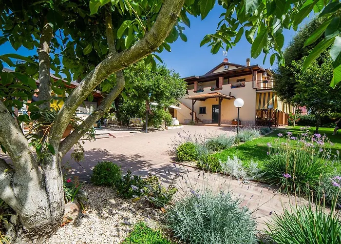 I Lecci Guesthouse