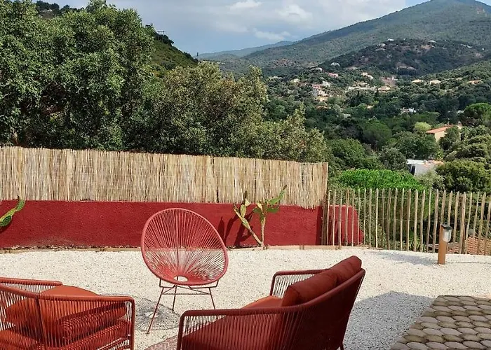 Villa Label Vue chambres d'hôtes avec piscine au Boulou Le Boulou