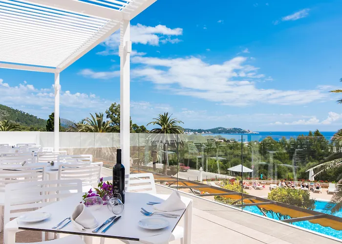 Hoteles en Font de sa Cala
