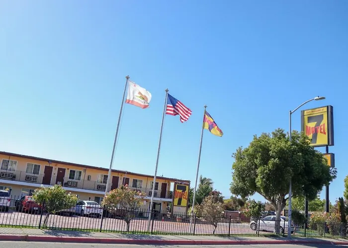 Motel 7 - Near Six Flags, Vallejo - Napa Valley