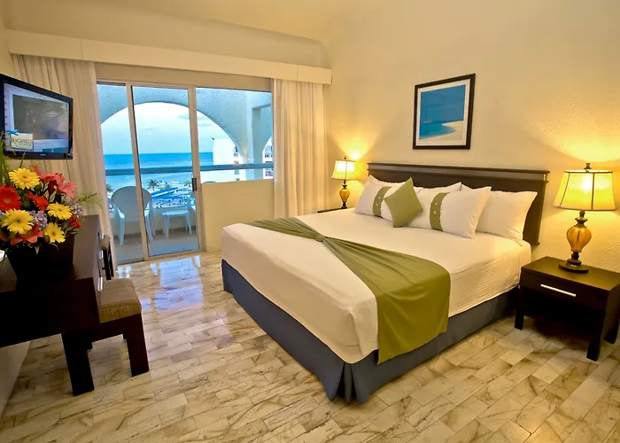 Aquamarina Beach Hotel