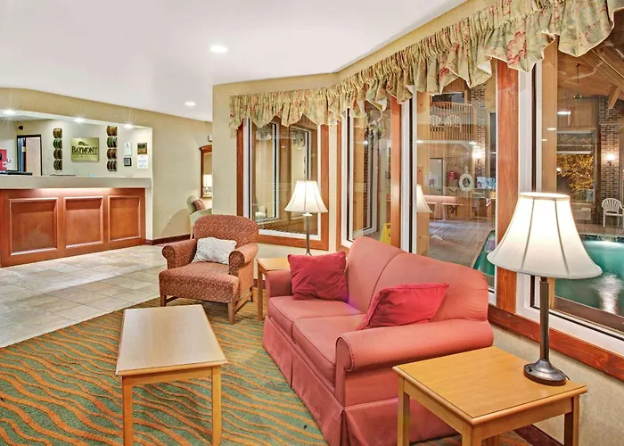Baymont By Wyndham Indianapolis Hotel