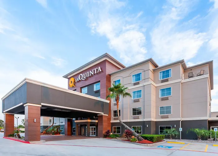 La Quinta By Wyndham Houston Channelview Cloverleaf