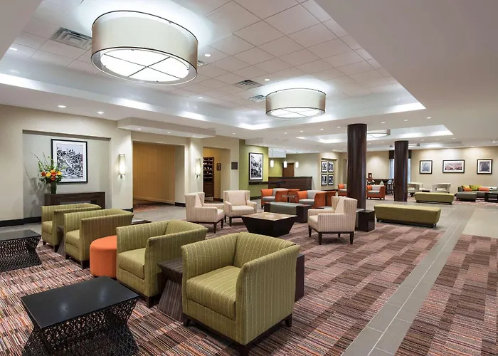 Doubletree By Hilton Hotel Grand Rapids Airport Cascade