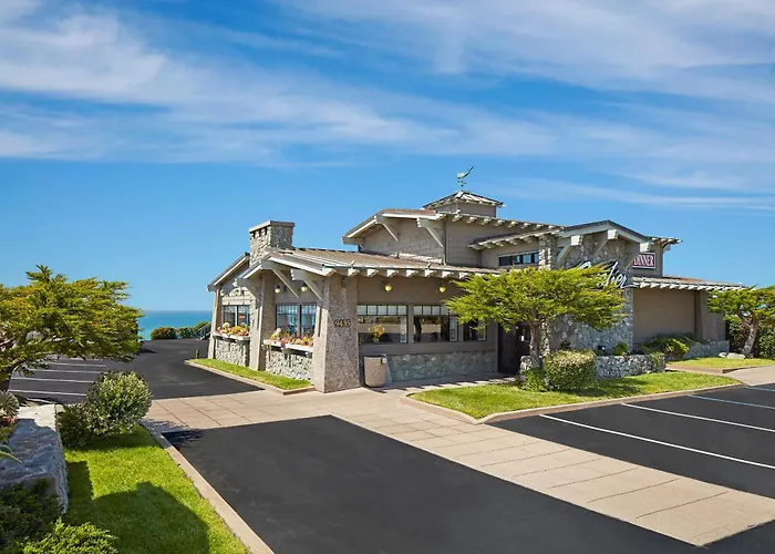 Cavalier Oceanfront Resort