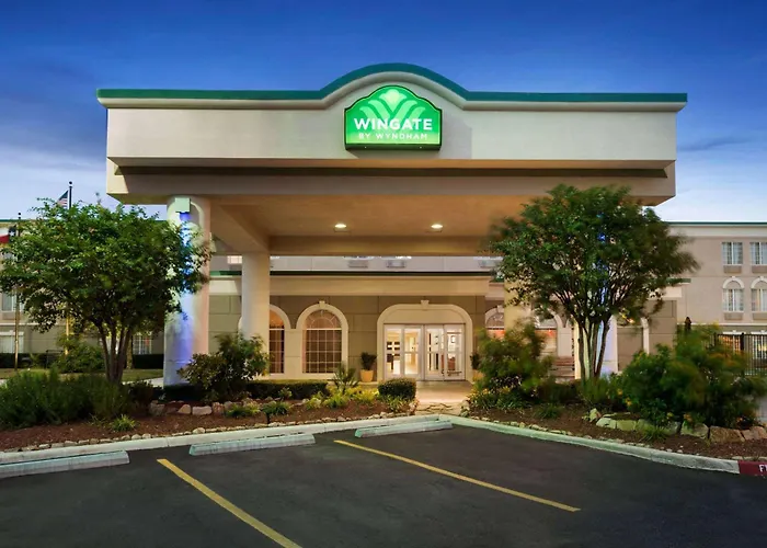 Wingate By Wyndham San Marcos Hotel