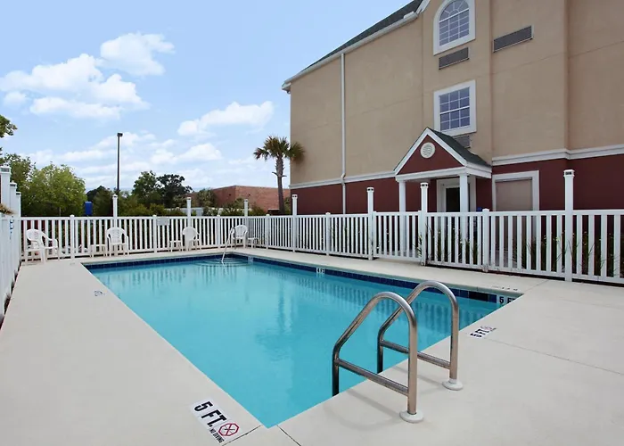 Microtel Inn & Suites By Wyndham Panama City