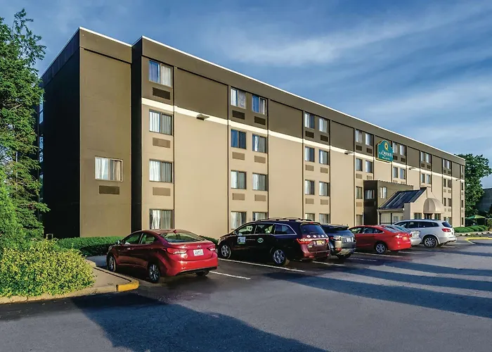 La Quinta By Wyndham Warwick Providence Airport