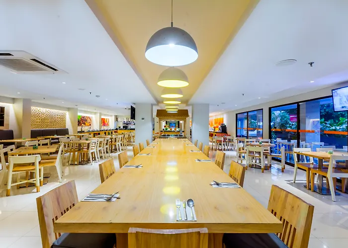 Harris Hotel Seminyak