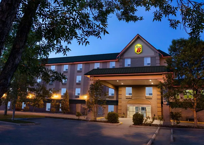 Hotel Super 8 By Wyndham Calgary Shawnessy Area