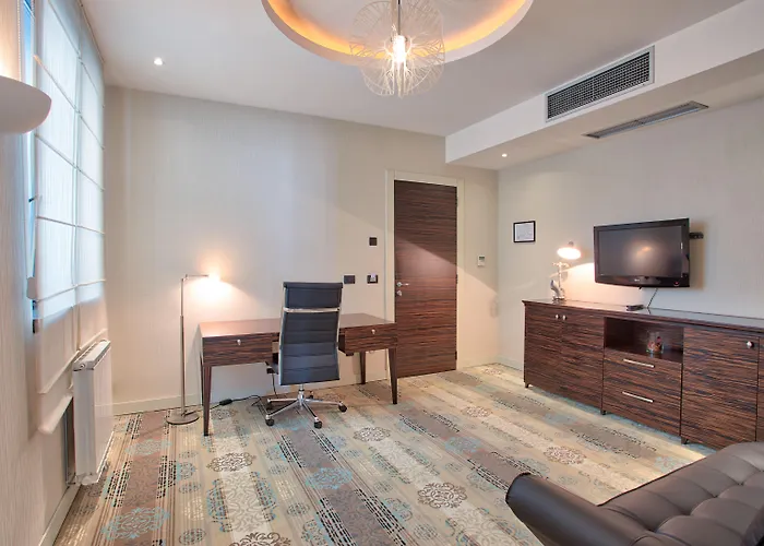 Crystal Hotel Belgrade