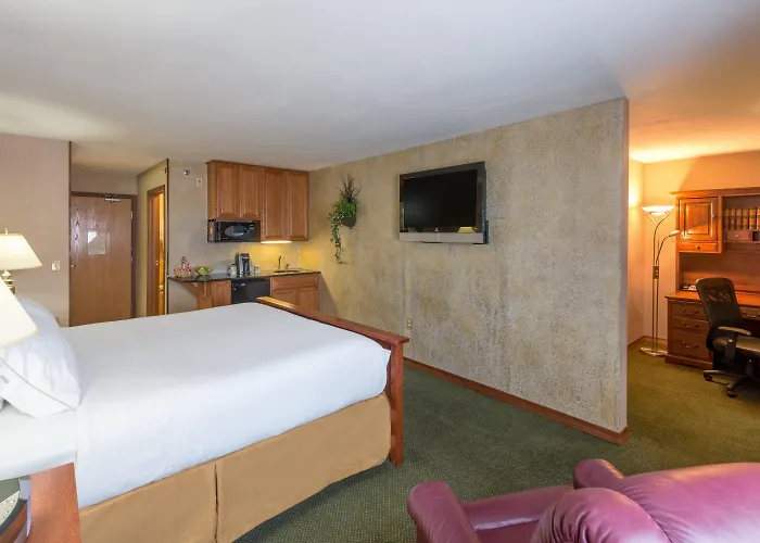 Holiday Inn Express Hotel & Suites Raton By Ihg
