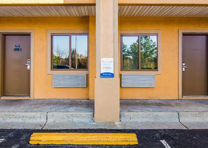 Econo Lodge Atlanta Airport East