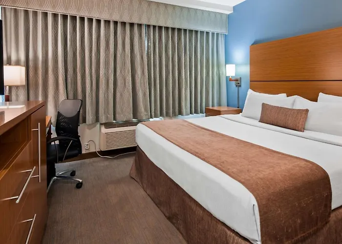 Best Western Plus Philadelphia Convention Center Hotel