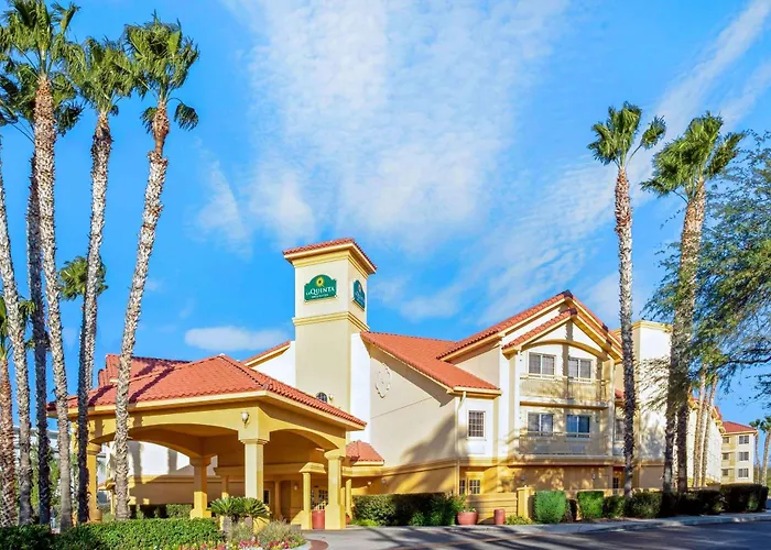 La Quinta By Wyndham Tucson Airport Hotel