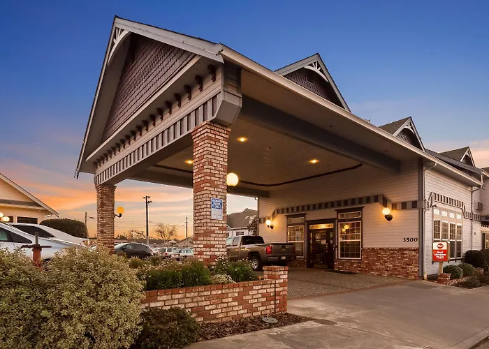 Best Western Plus Bayshore Inn Eureka