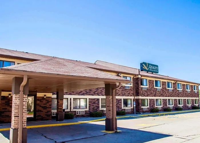 Quality Inn & Suites Champaign North - Urbana