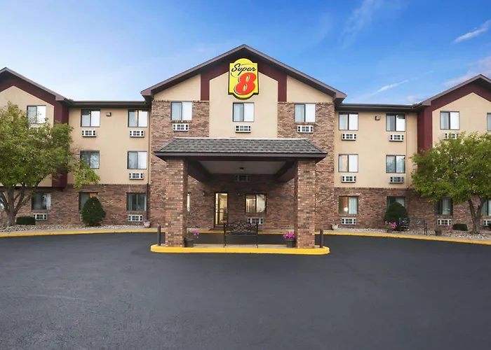 Super 8 By Wyndham Peoria Motel