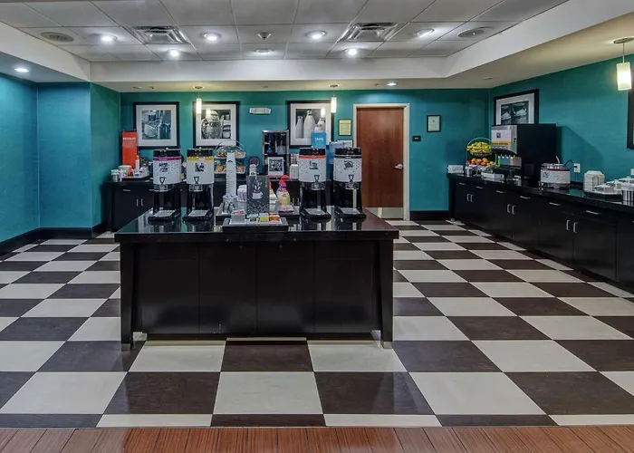 Hampton Inn & Suites Clarksville