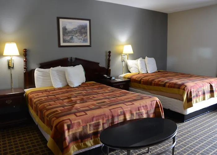 Clarksville Inn