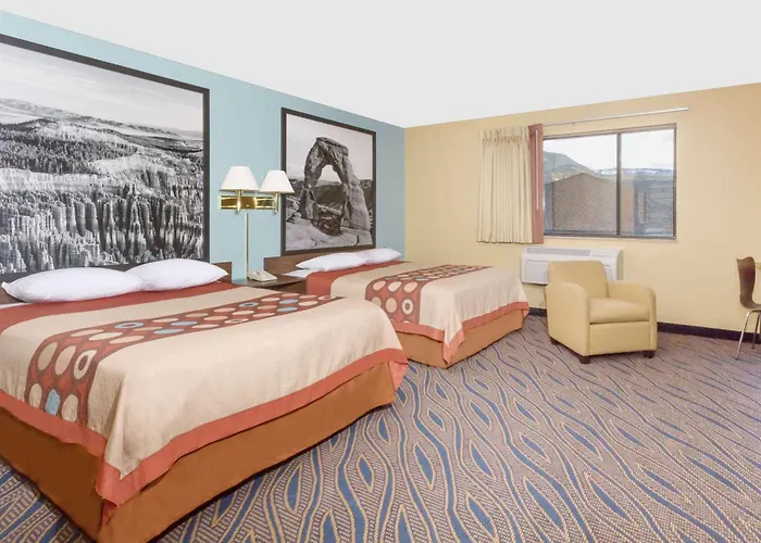 Super 8 By Wyndham Cedar City