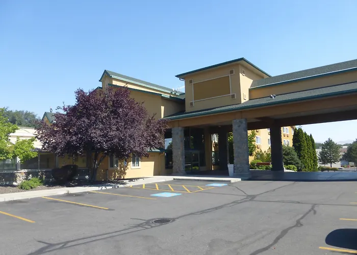 La Quinta Inn & Suites By Wyndham Yakima Downtown