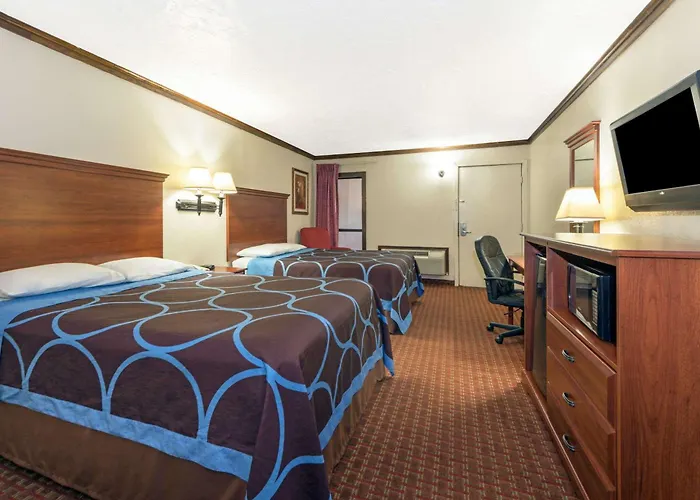 Super 8 By Wyndham Enid