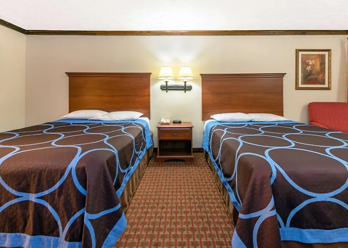 Super 8 By Wyndham Enid