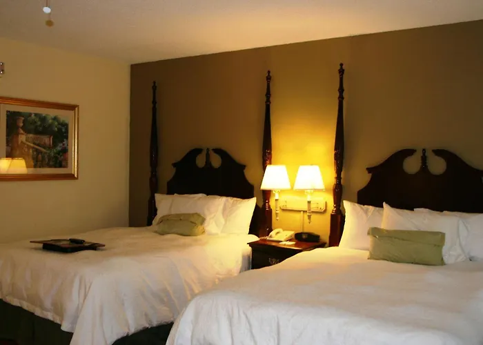 Hampton Inn Canton