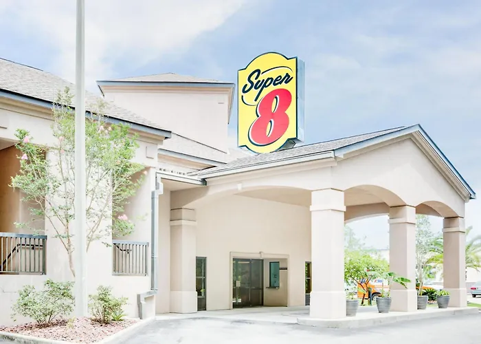 Super 8 By Wyndham Diberville Biloxi Area