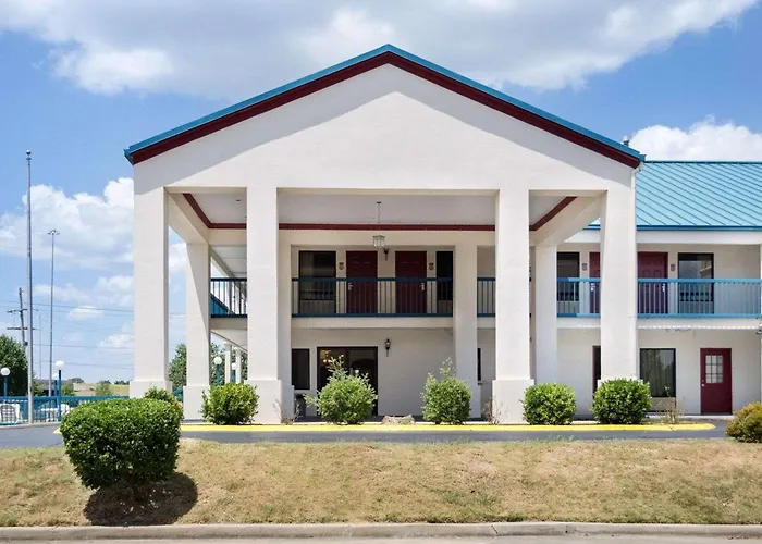 Econo Lodge Canton I-55