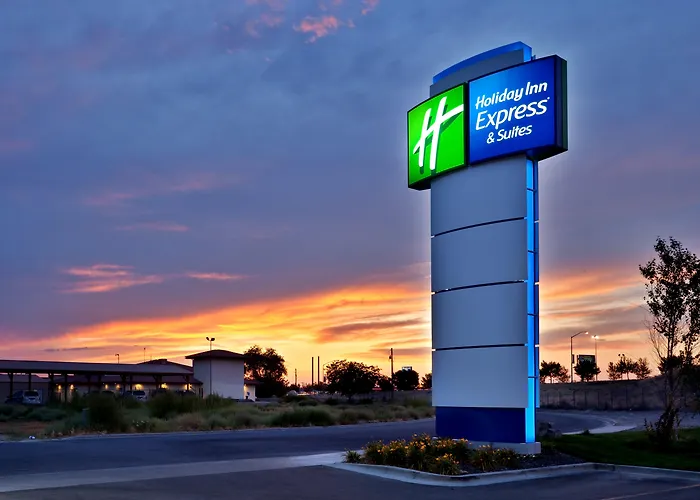 Holiday Inn Express Hotel & Suites Ontario By Ihg