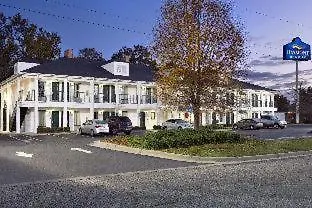 Baymont By Wyndham Eufaula Hotel