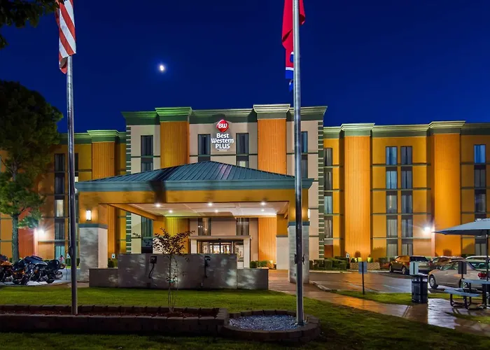 Best Western Plus Galleria Inn & Suites Memphis
