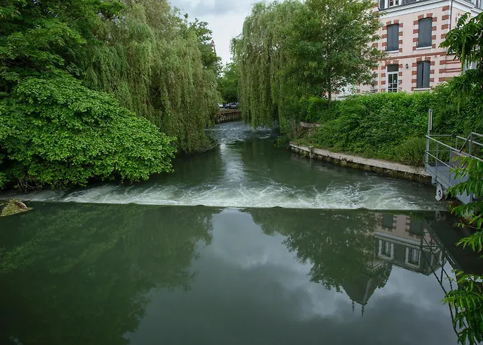 The Originals Access, Hôtel Bourges Gare