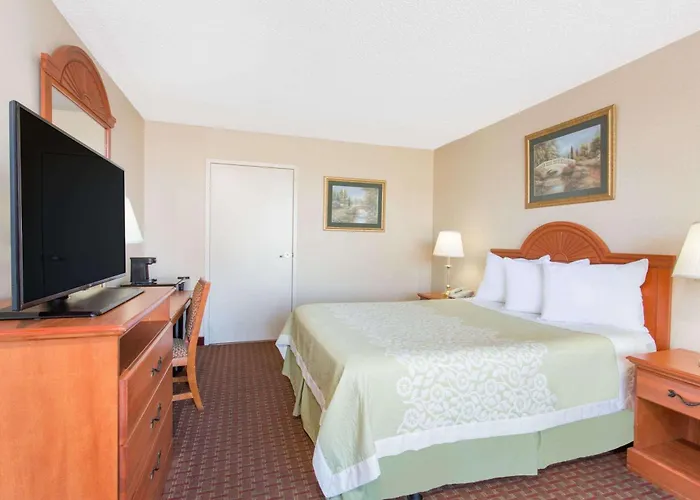 Days Inn By Wyndham Princeton