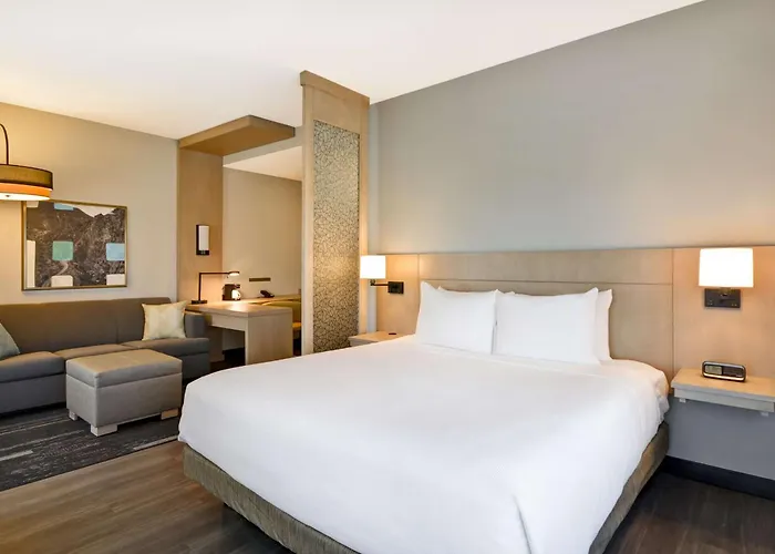 Hyatt Place Fresno