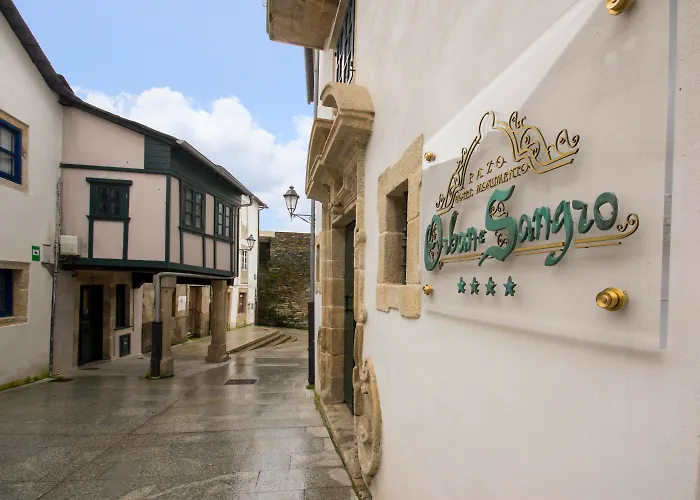 Hotel Monumento Pazo de Orbán Lugo