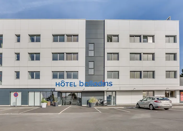 B&B HOTEL Caen Mémorial