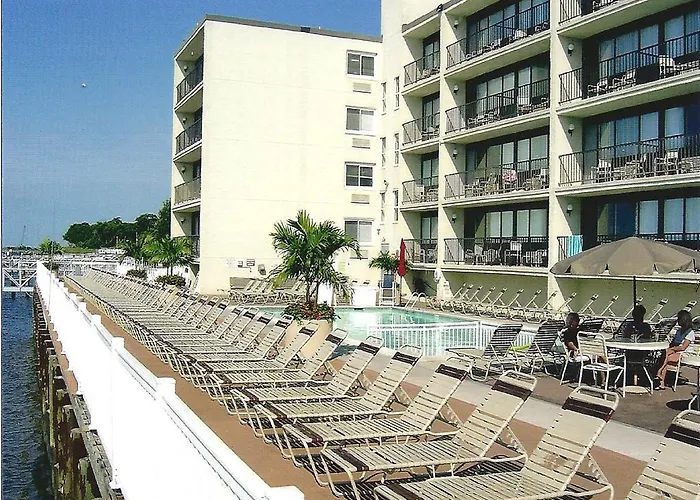 Pier 4 Hotel Somers Point