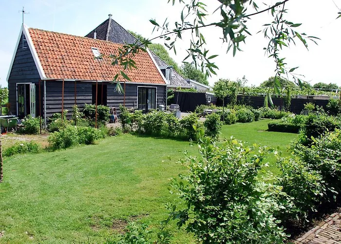Bed In Waterland Bed and Breakfast Broek in Waterland