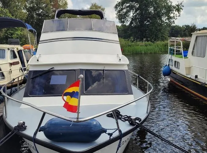 Amsterdam Boat & Breakfast Hotel