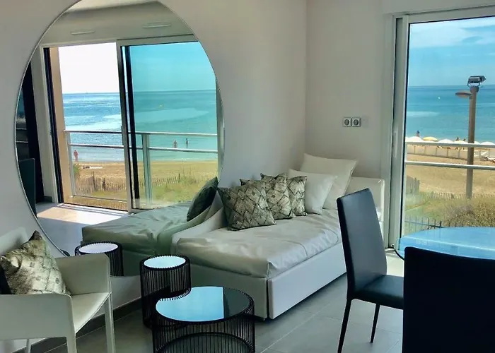 Le Nautilia Residence De Luxe "Reservee Aux Couples" Agde