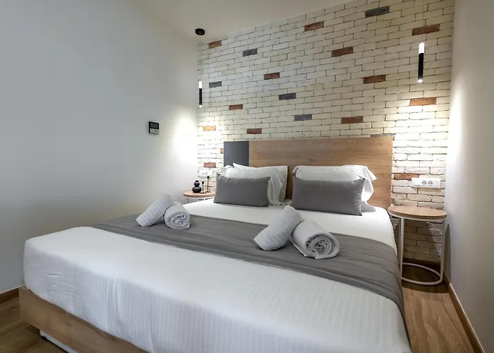 Hotel @Syngrou Fix