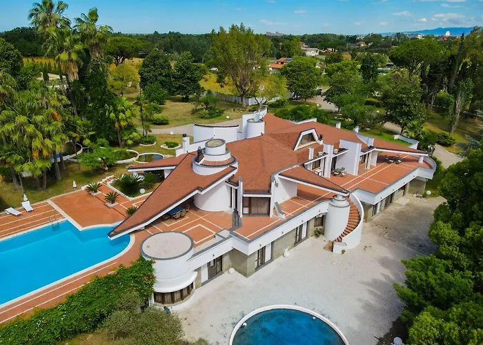 Paradise Suite Latina
