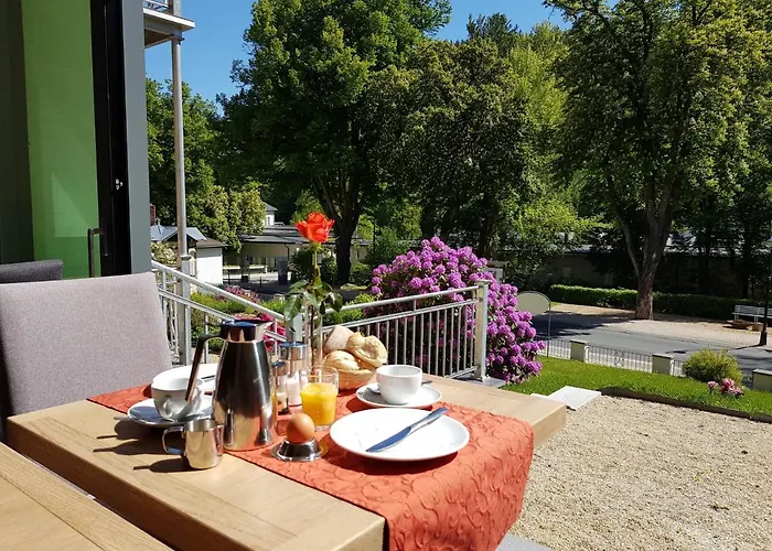 Hotel-Pension Vier Jahreszeiten