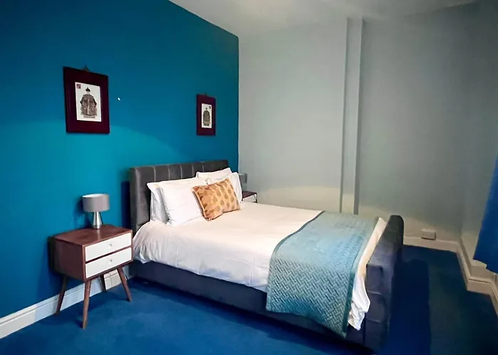 The Blue Piano Guesthouse Birmingham