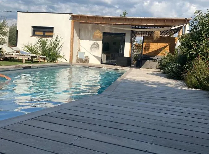 Bed and Breakfast Le Pool House Nimes