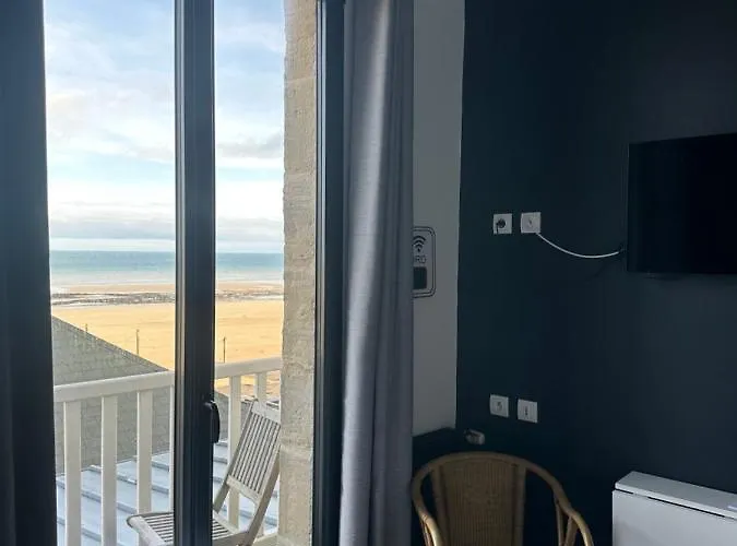 Hotel Papagayo à Saint-Aubin-Sur-Mer 